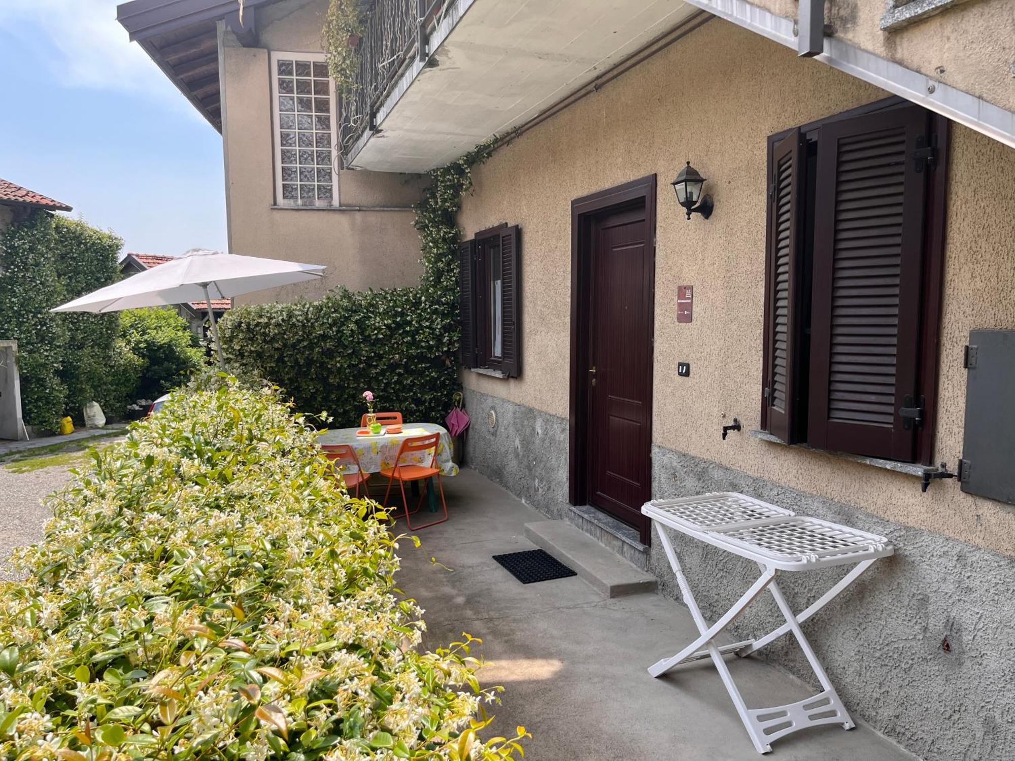 Il Cortile Como Single & Double Room In Apartment No Hotel 外观 照片