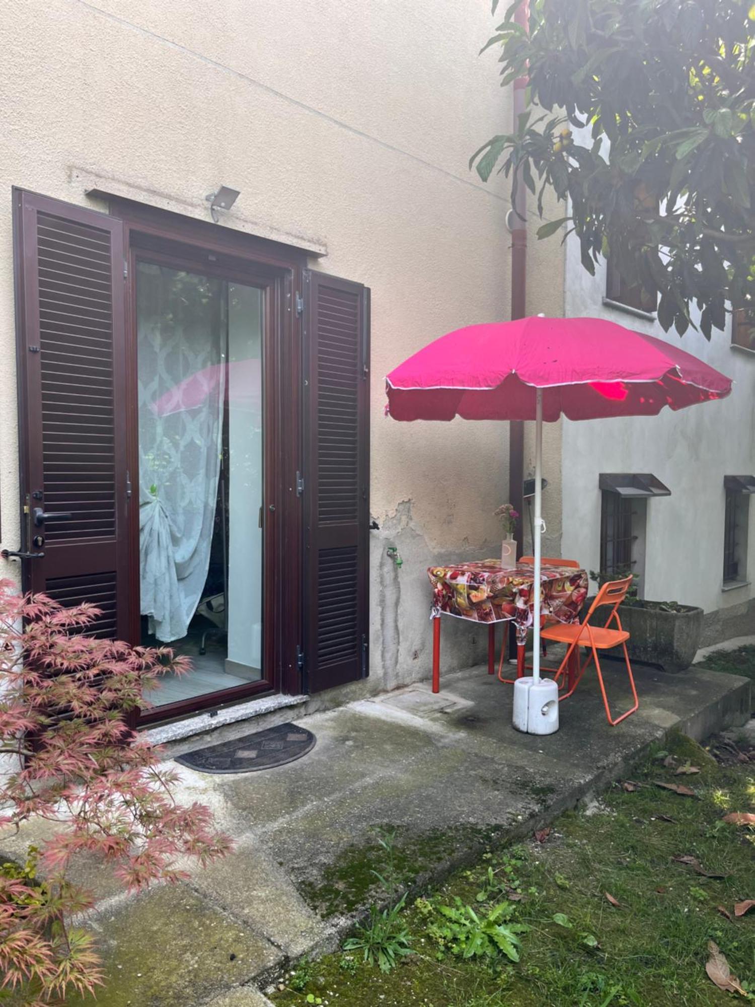Il Cortile Como Single & Double Room In Apartment No Hotel 外观 照片