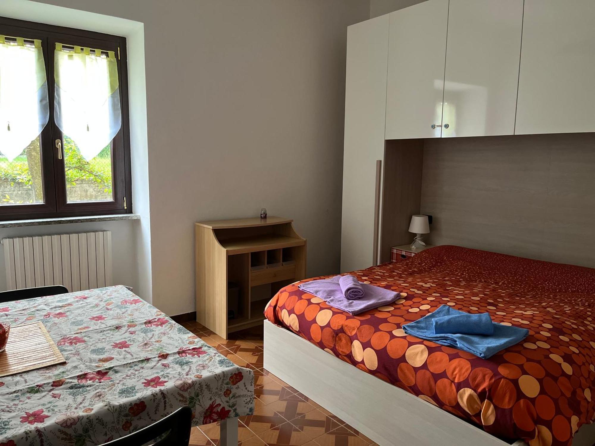 Il Cortile Como Single & Double Room In Apartment No Hotel 外观 照片