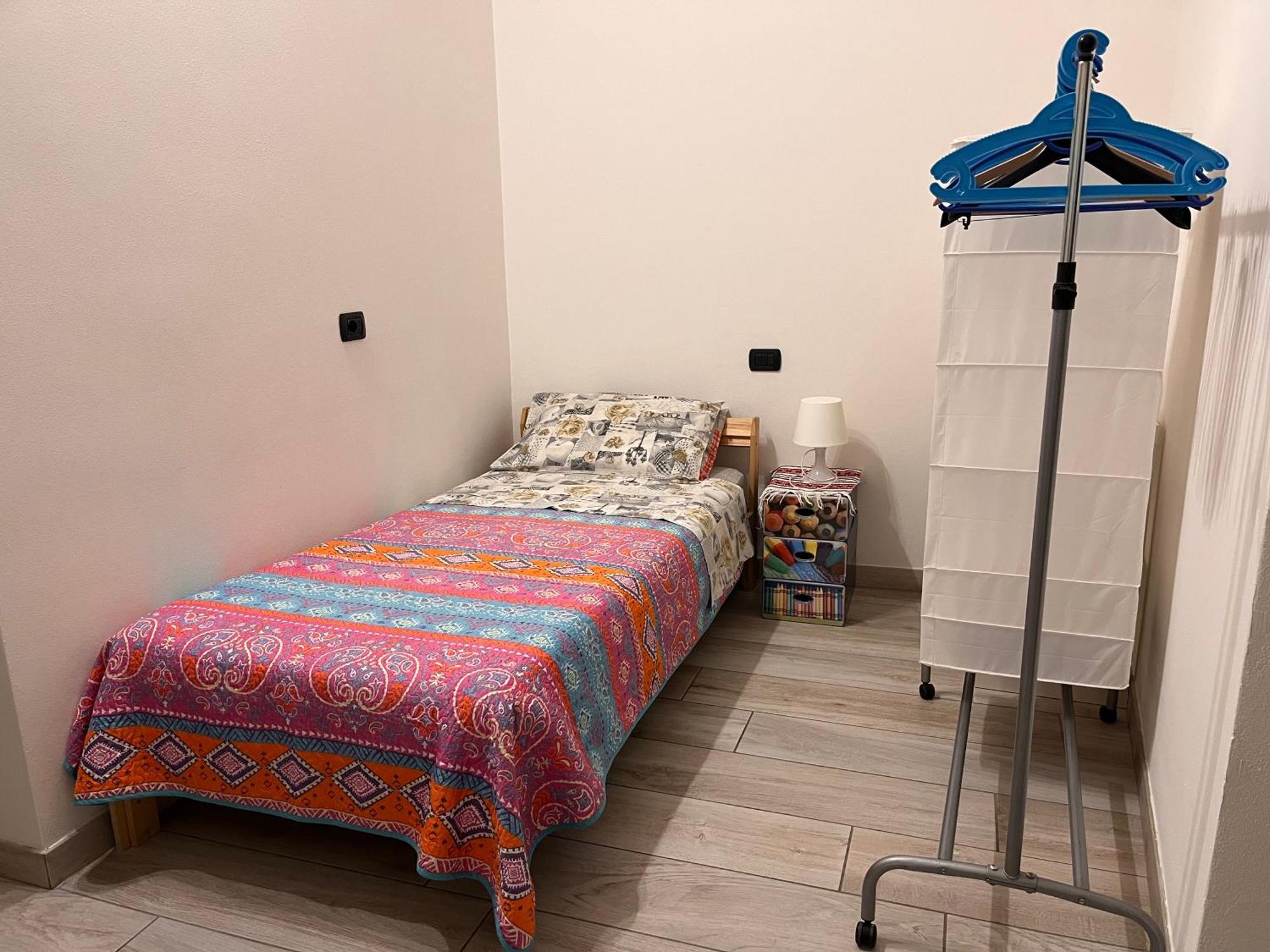 Il Cortile Como Single & Double Room In Apartment No Hotel 外观 照片